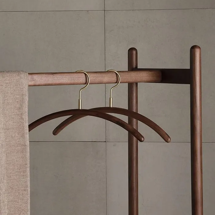 Móc treo khách sạn bằng gỗ cổ điển